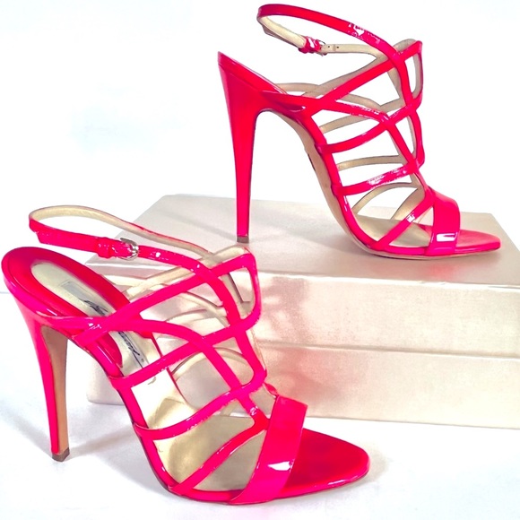 Brian Atwood pink patent leather sandals 38